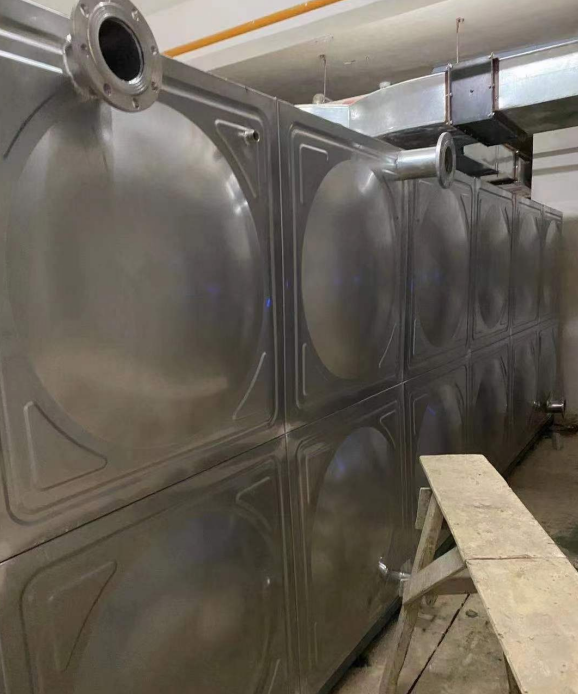 大兴安岭日常维护不锈钢水箱的流程是怎样的